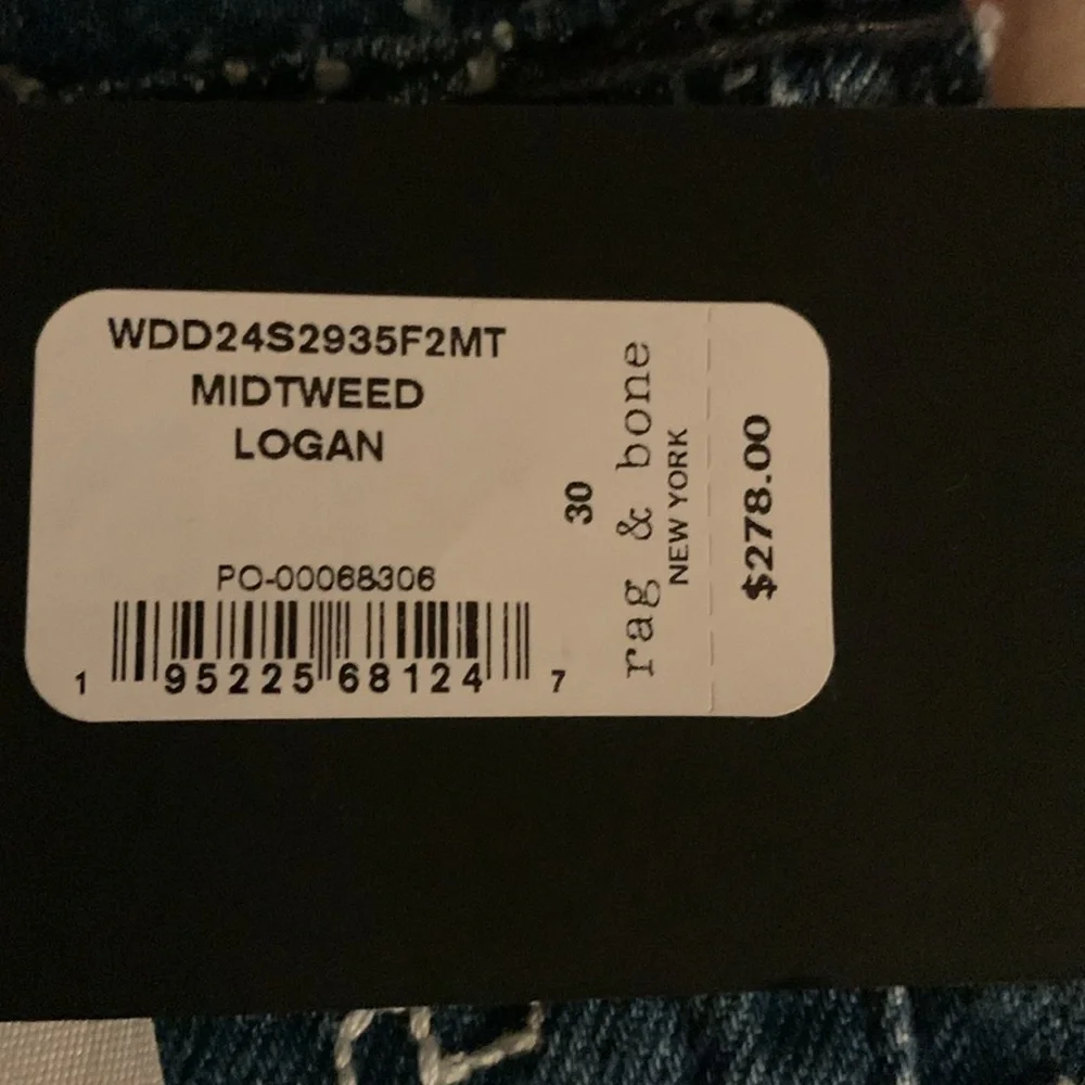 Rag & Bone rag & bone size 30
THE LOGAN Mid Rise /Wide Leg Jeans - Picture 6 of 13